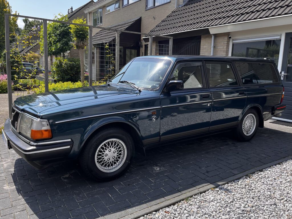 Volvo 240